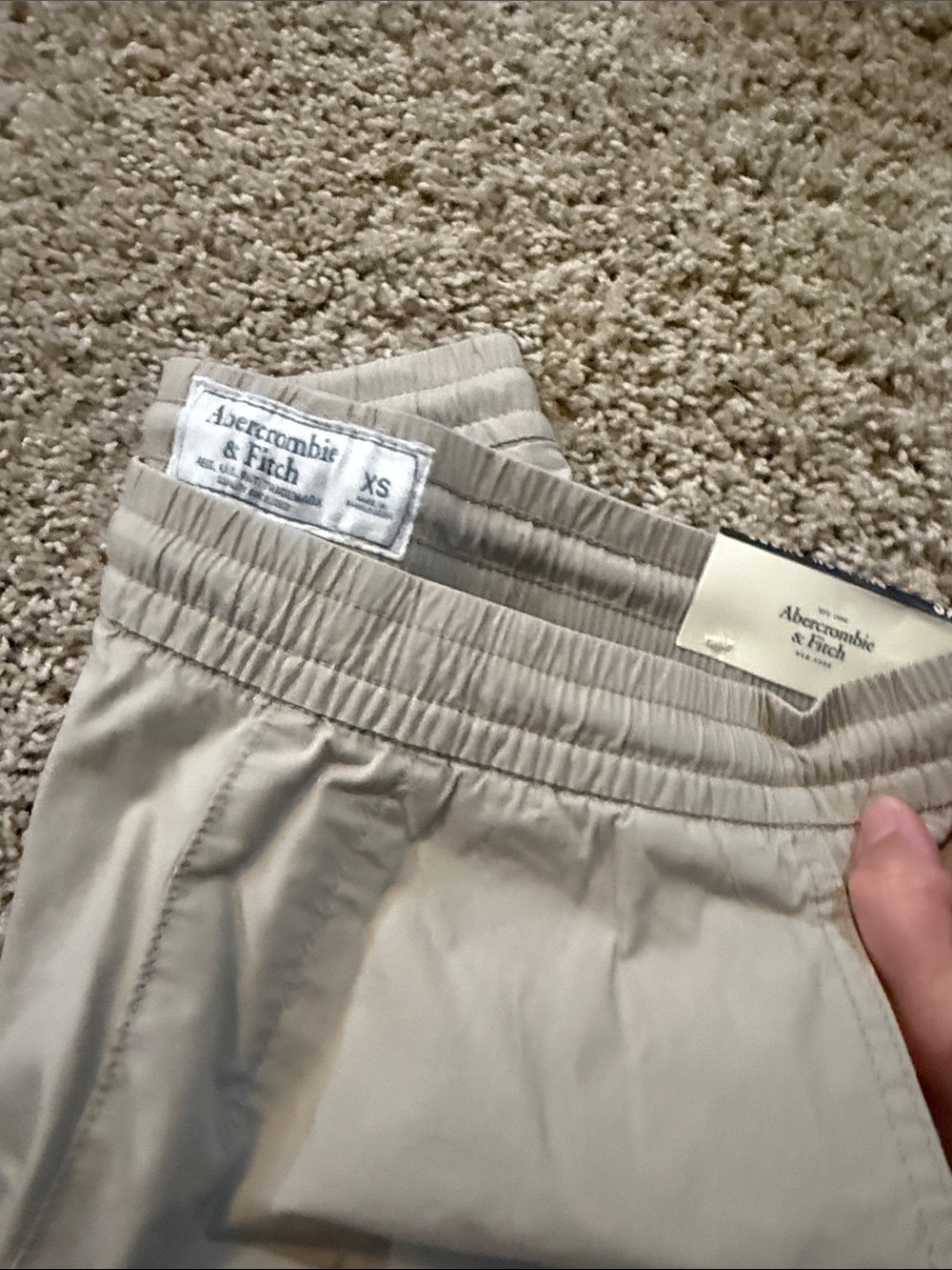 Abercrombie & Fitch Men's Light Beige Athletic Shorts - Picture 3 of 3